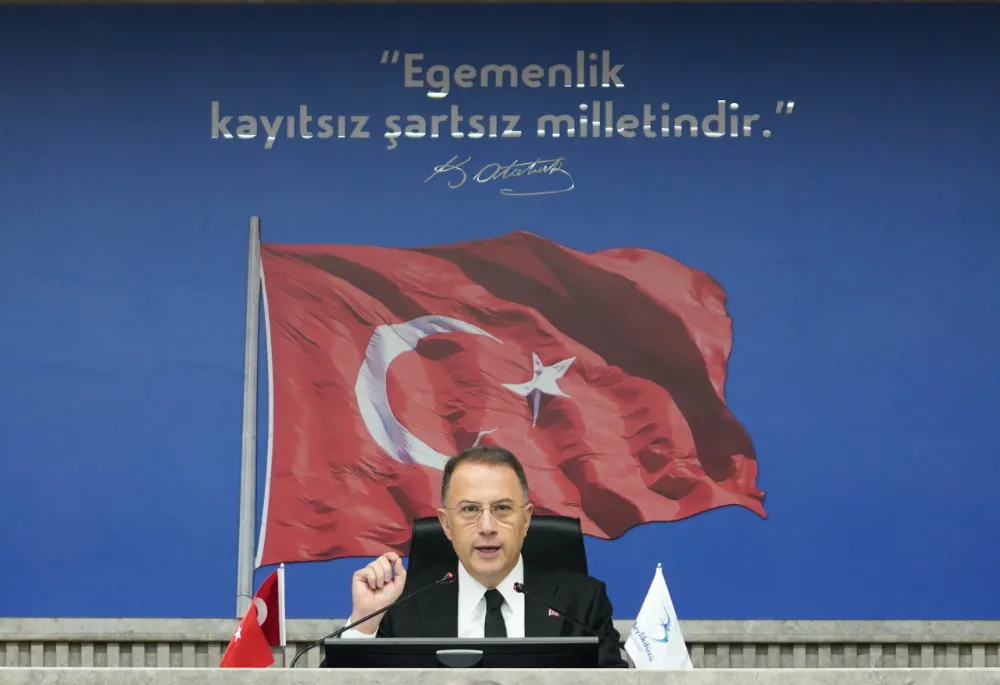Çalık’tan Mesaj, Başımız Dik, Alnımız Ak