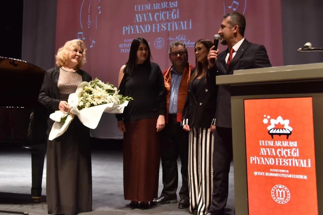Uluslararası piyona festivali
